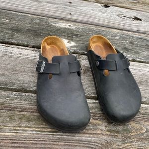 Birkenstocks Boston black oiled leather